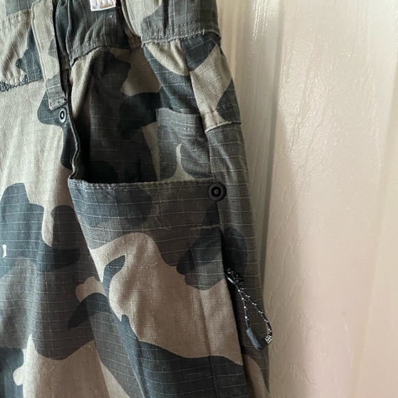 686 Cruiser Gray Camo Cotton Ripstop Wide Leg Tech Pants SZ L - Picture 6 of 10